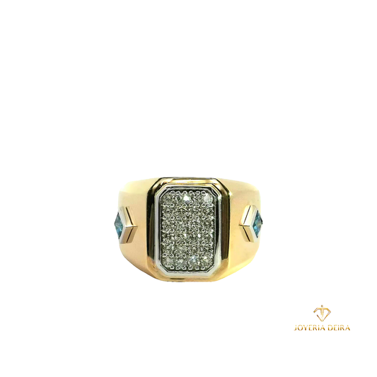 Elegant Diamond-Studded Gold Ring